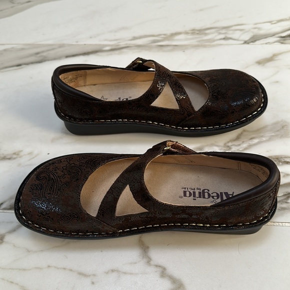 Alegria Mary Jane Shoes - Picture 9 of 10